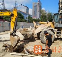 白虎萝莉喷浆高温下的坚守｜道路建设者用汗水铺就畅通路